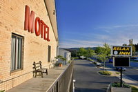 Relax Inn Motel