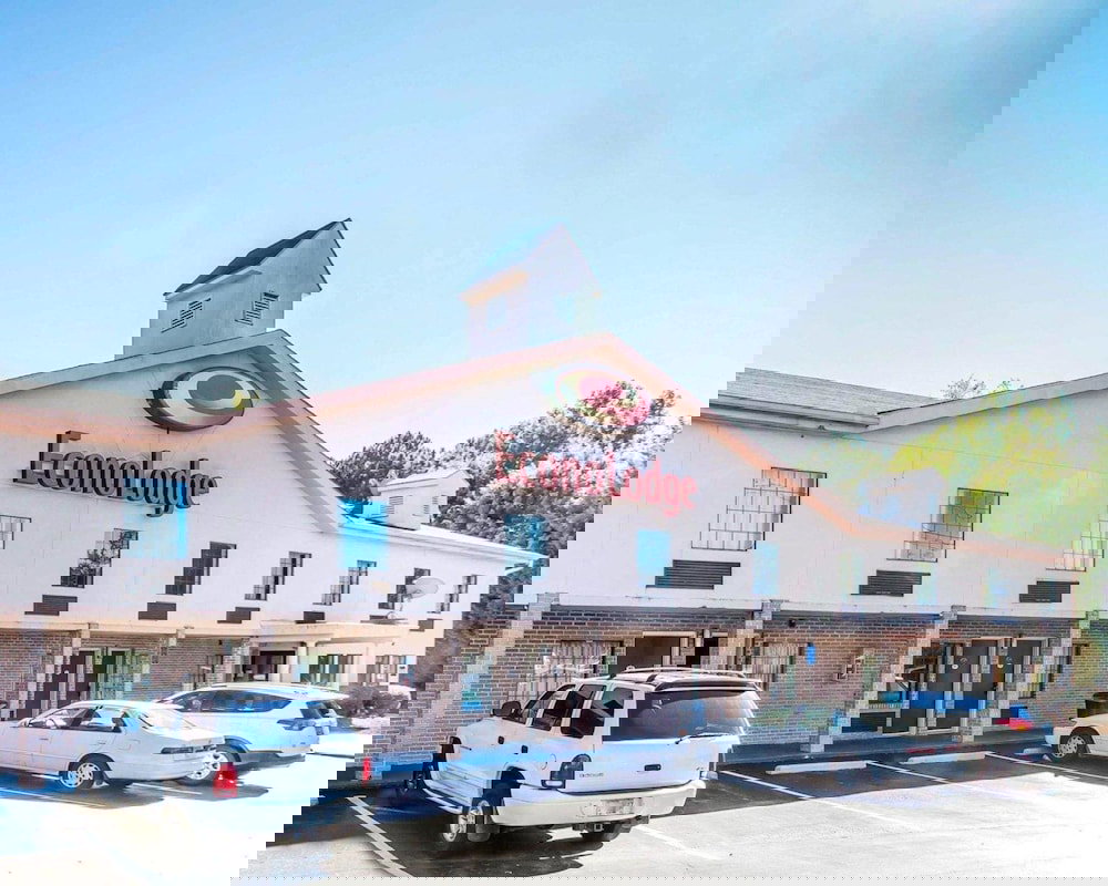 Econo Lodge - thumb 0