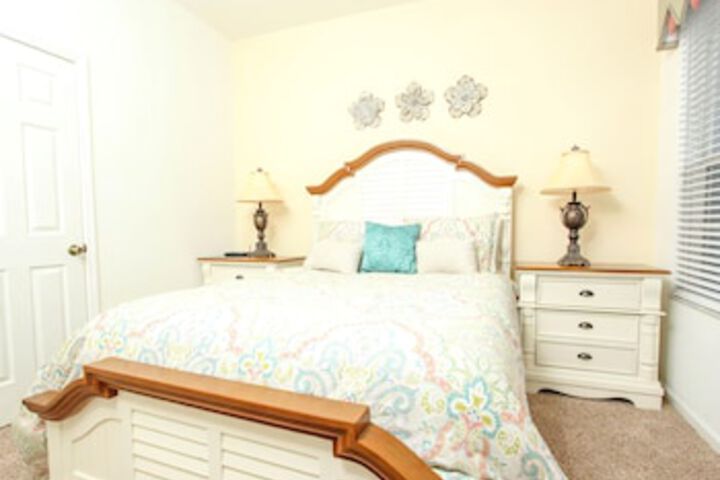 2620 Daulby St. Windsor Hills - thumb 2