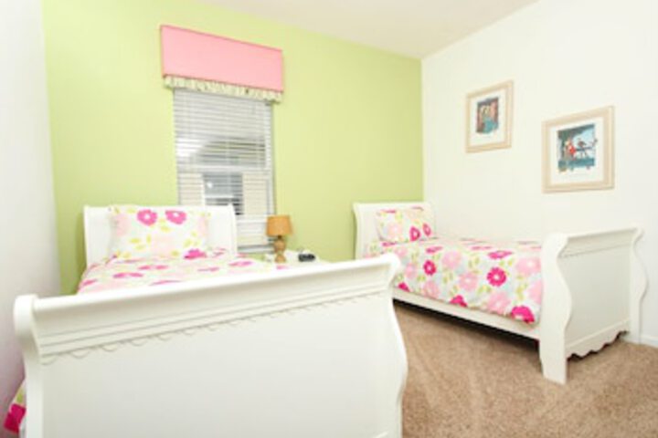 2620 Daulby St. Windsor Hills - thumb 5