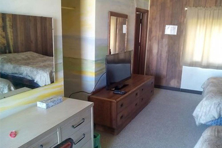 Mountaineer Motel - thumb 2