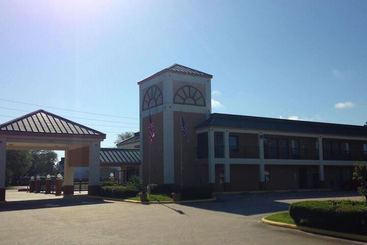 Magnuson Hotel Ocean Springs - thumb 2