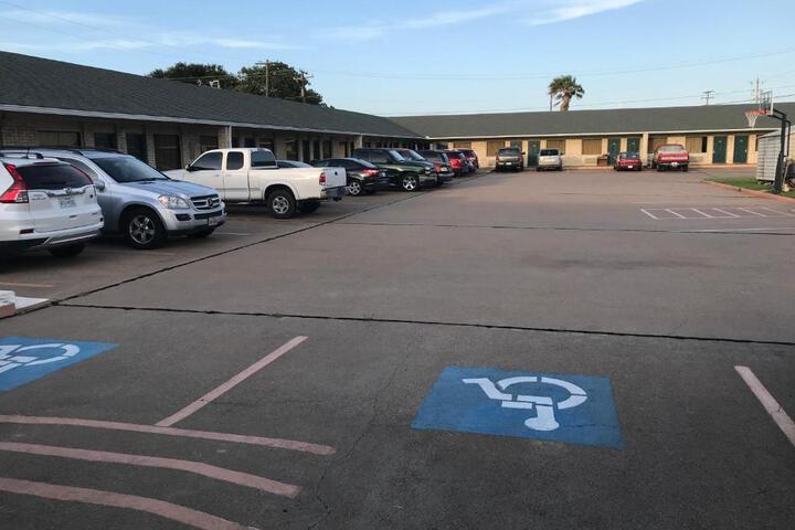 Regency Inn - thumb 2