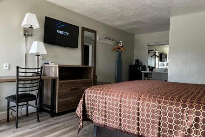 Regency Inn - thumb 3