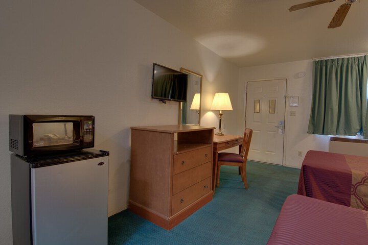 Vagabond Inn Buttonwillow I 5 - thumb 2