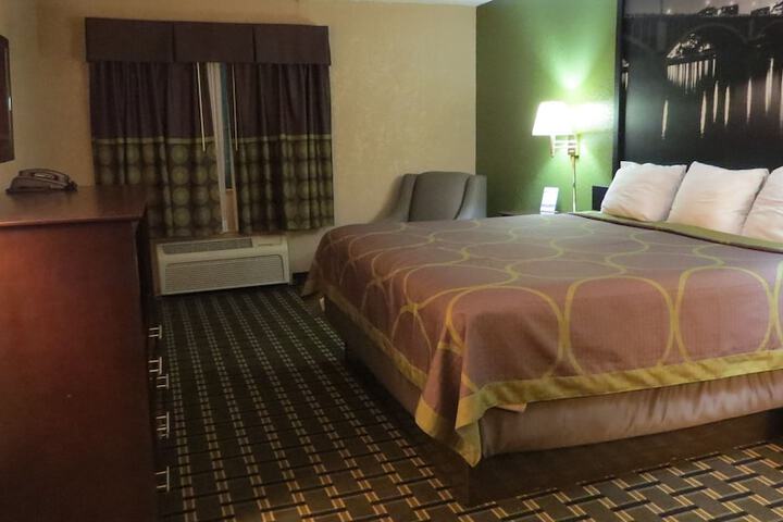 Super 8 By Wyndham Grand Prairie North - thumb 5