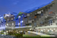 Holiday Inn Express Kansas City - at the Legends an IHG Hotel