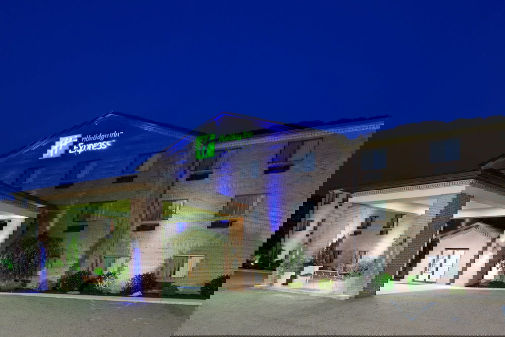 Holiday Inn Exp Chester WV, An IHG Hotel - thumb 2