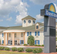 Days Inn by Wyndham Shallotte - Accommodation Los Angeles