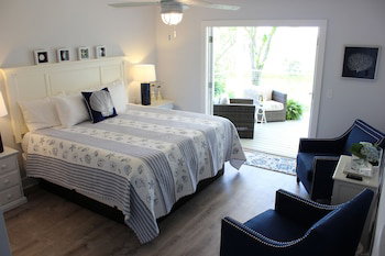 Darien Waterfront Inn - thumb 0