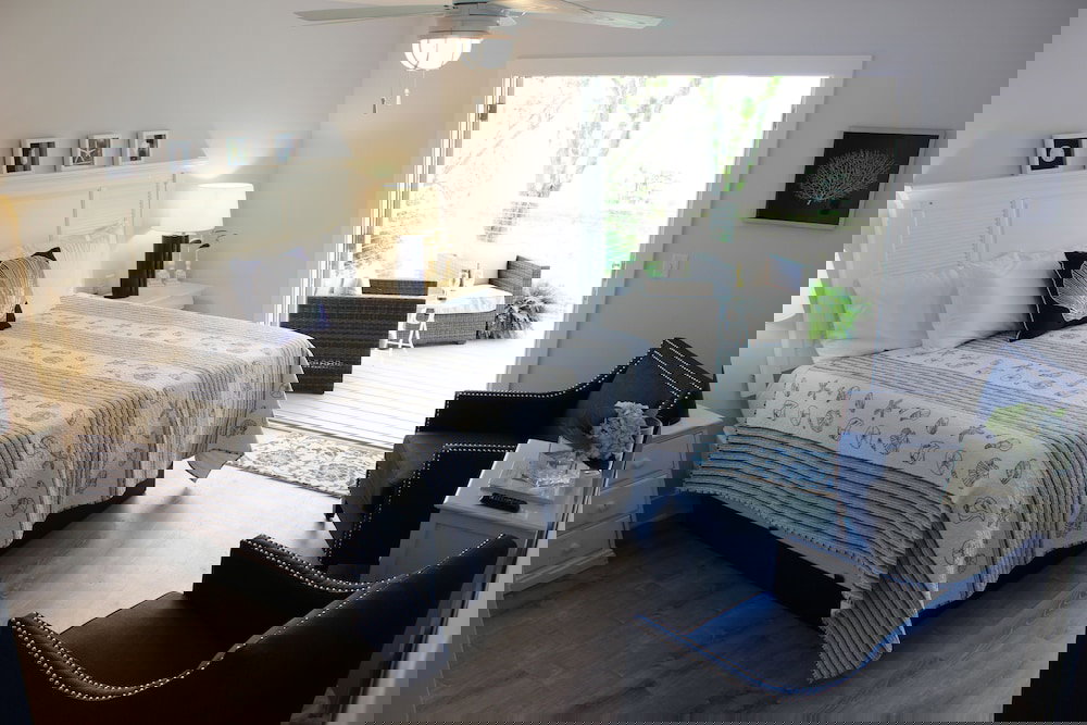 Darien Waterfront Inn - thumb 1