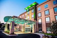 Holiday Inn Hotel  Suites Savannah Airport - Pooler an IHG Hotel