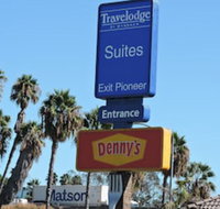 Travelodge by Wyndham Artesia - Accommodation Los Angeles