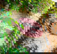 The Stagecoach Inn Bed  Breakfast and Five20 Social Stop - Accommodation Los Angeles