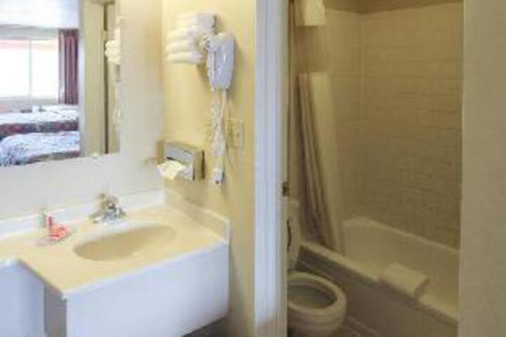 Gateway Inn - thumb 0