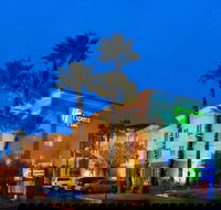 Holiday Inn Express Hotel  Suites Vacaville an IHG Hotel - Accommodation Los Angeles