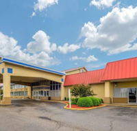 Econo Lodge Inn  Suites Triadelphia - Wheeling - Accommodation Los Angeles
