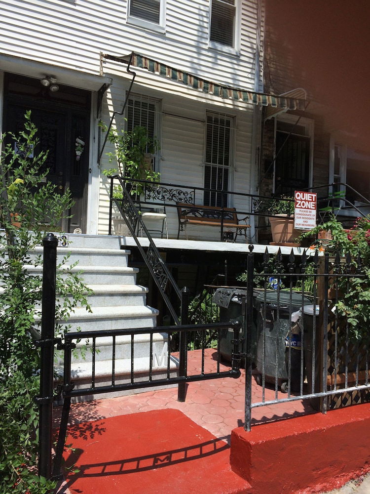 Mi Casa Tu Casa - thumb 0