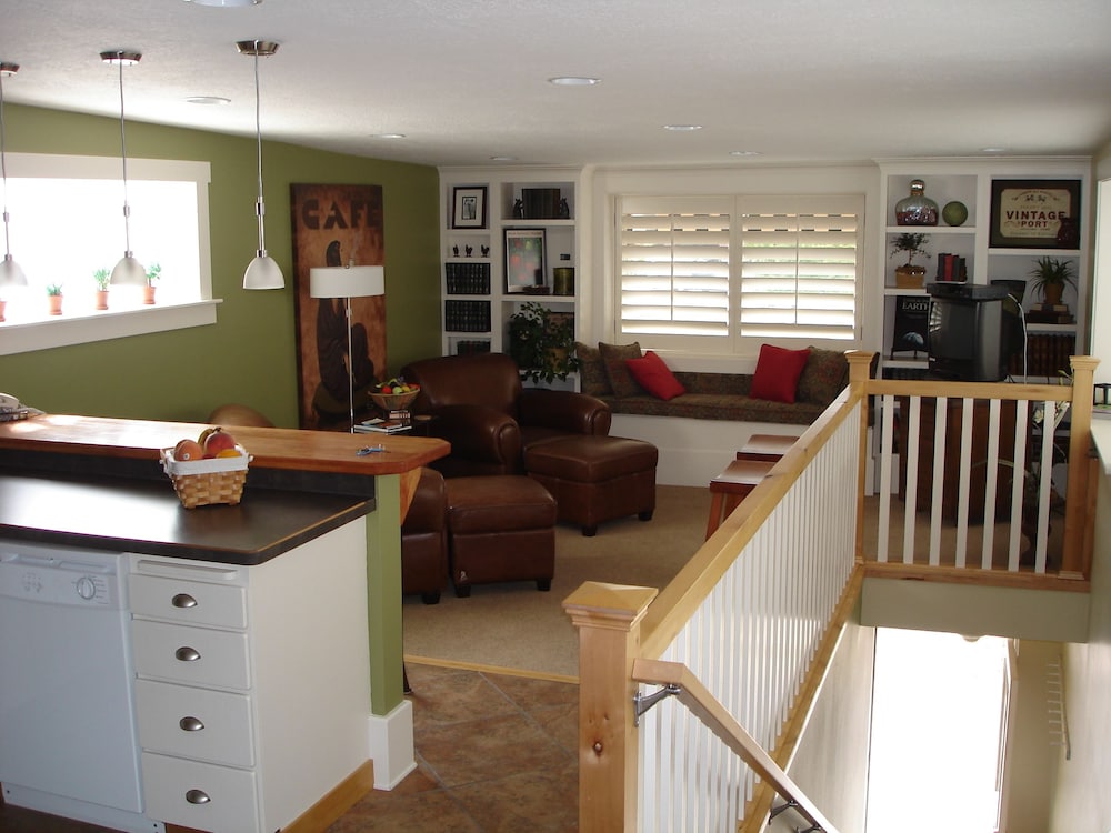 The Loft On Center - thumb 4