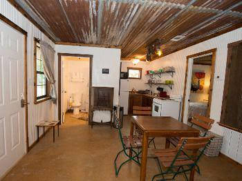 Peacock Cabins - thumb 0