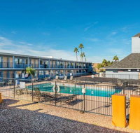 Econo Lodge Bakersfield - Accommodation Los Angeles