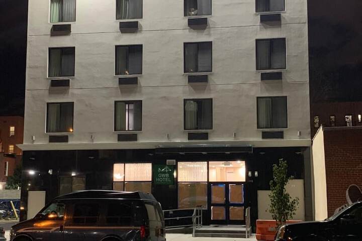 GWB Hotel - thumb 1