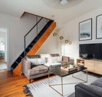 Jefferson Street Â· Great for Groups! Skyline Views Easy Parking Huge - Accommodation Los Angeles