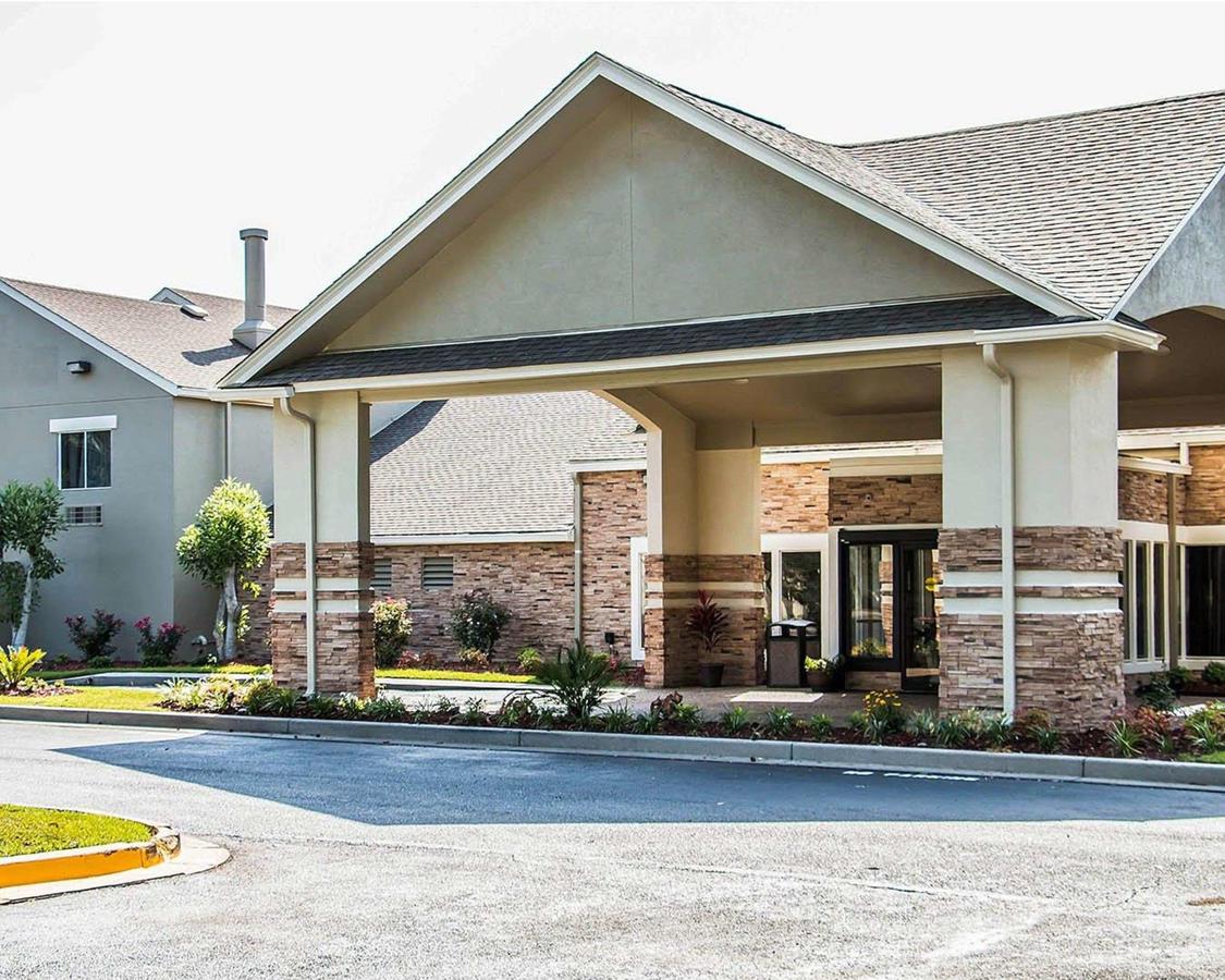 Clarion Inn & Suites Savannah Midtown - thumb 0