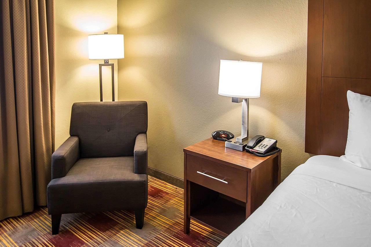 Clarion Inn & Suites Savannah Midtown - thumb 22