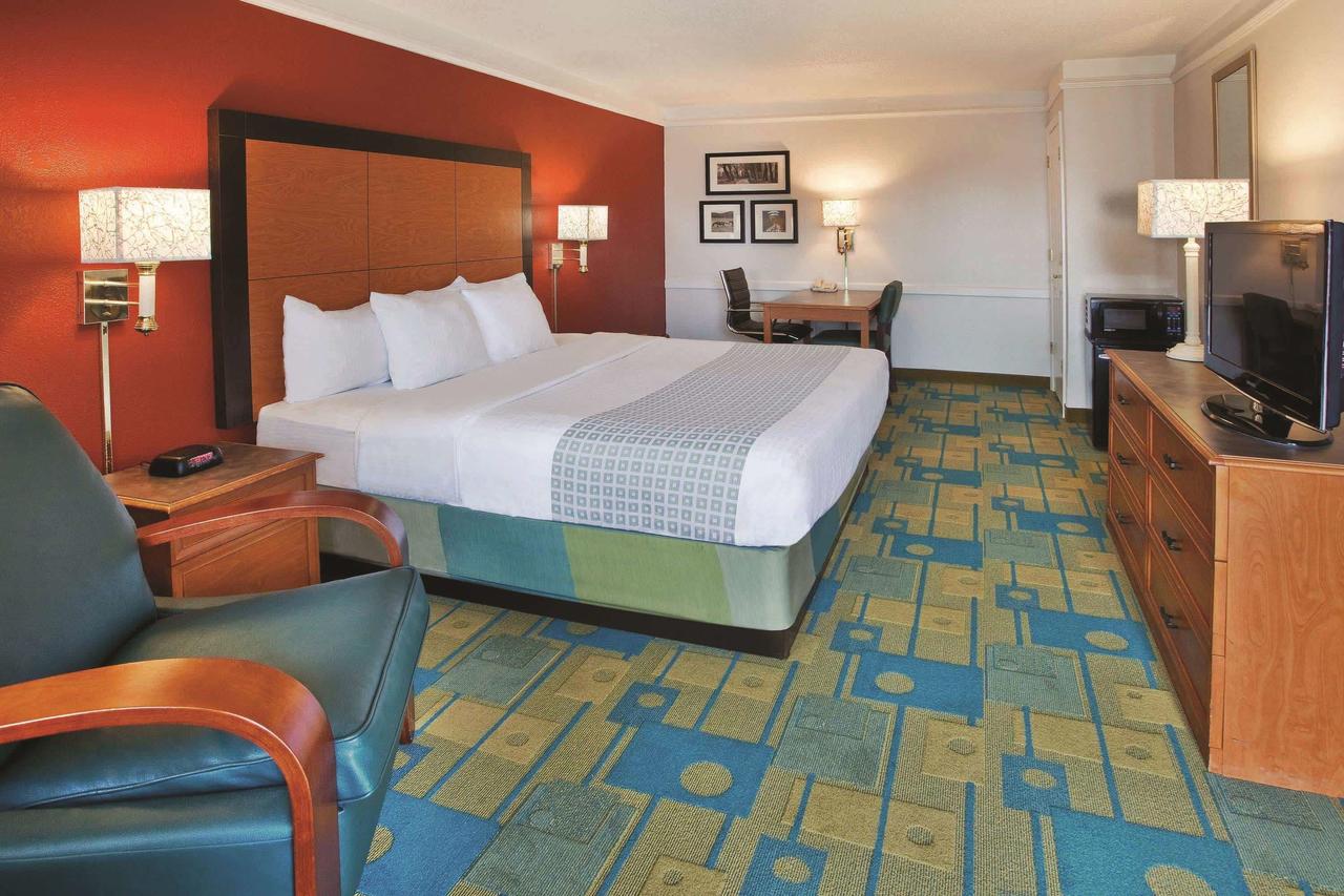 La Quinta Inn By Wyndham Savannah Midtown - thumb 18