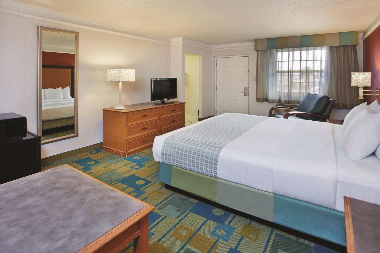 La Quinta Inn By Wyndham Savannah Midtown - thumb 1
