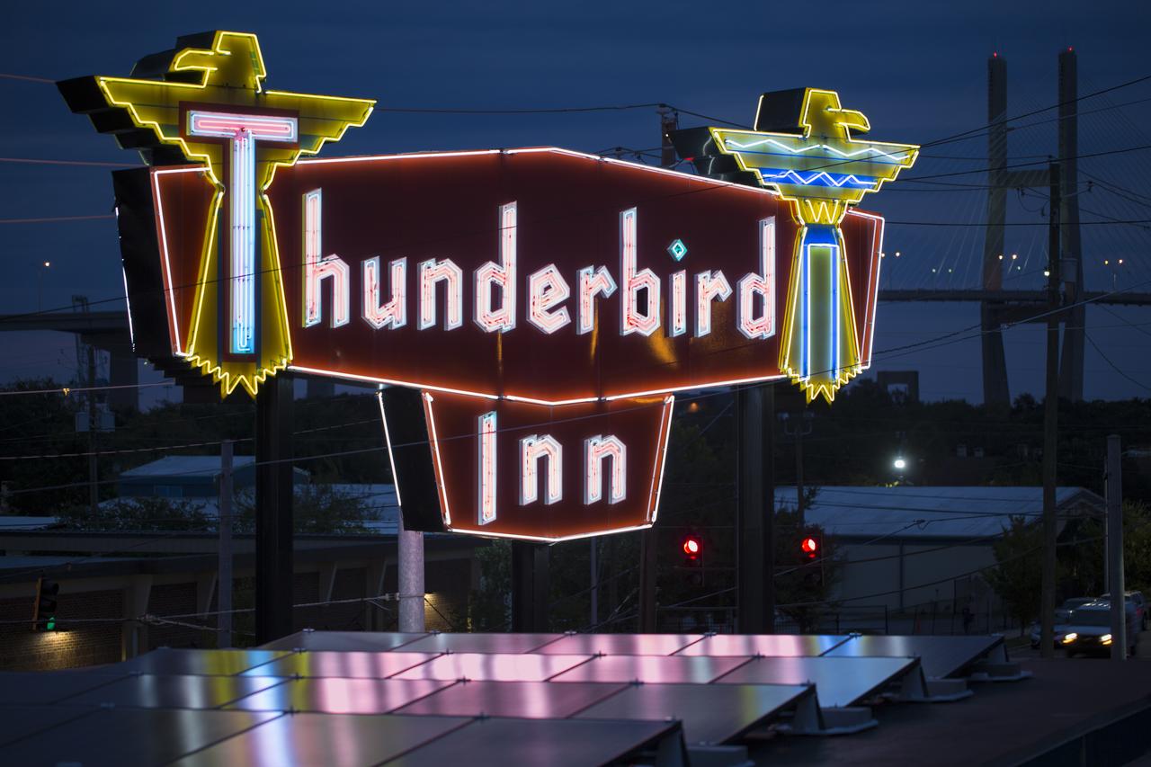 The Thunderbird Inn - thumb 4