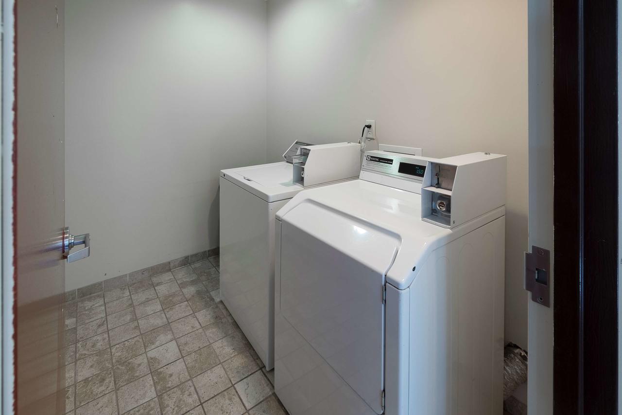 Red Roof Inn & Suites Savannah Airport - thumb 27