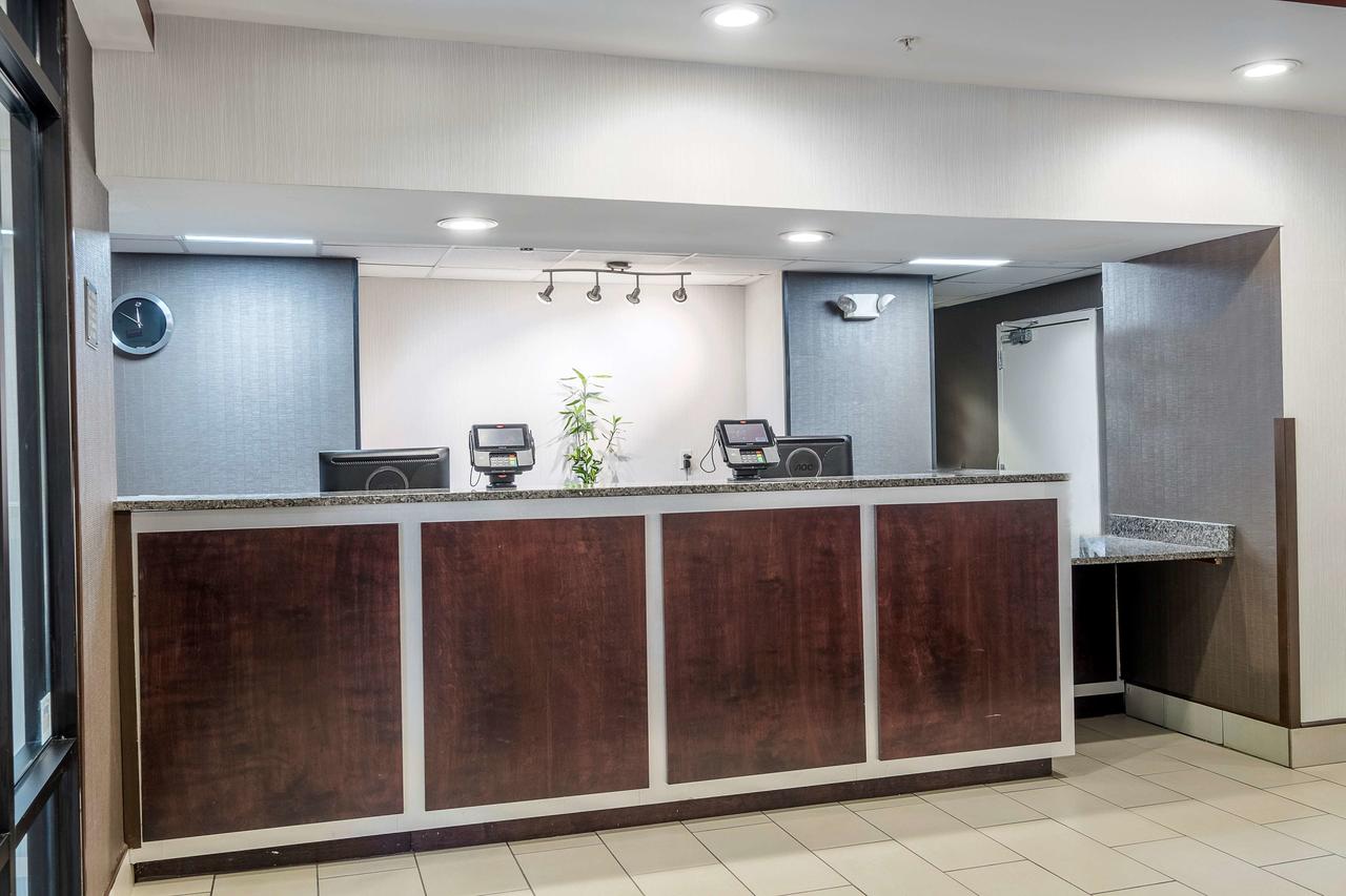 Red Roof Inn & Suites Savannah Airport - thumb 32