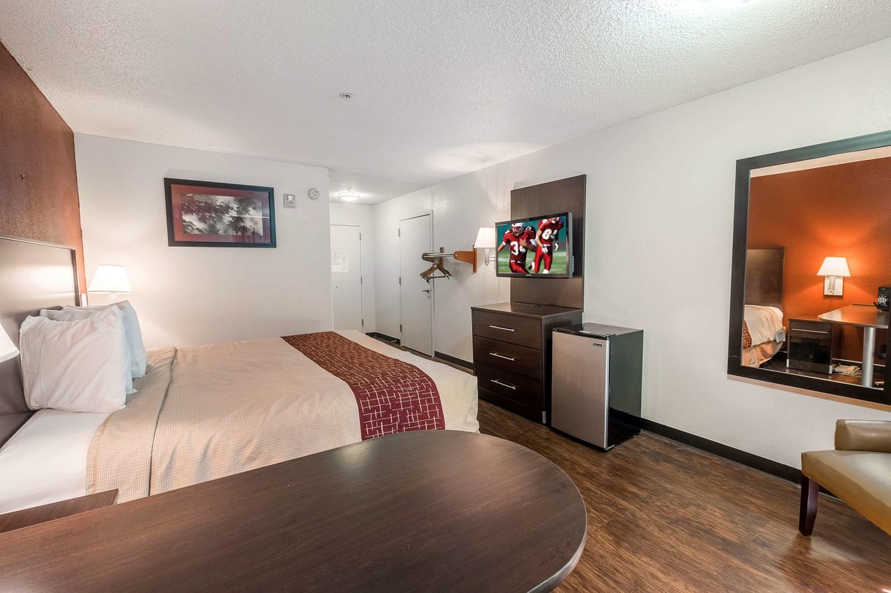 Red Roof Inn & Suites Savannah Airport - thumb 28