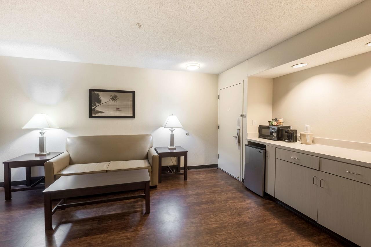 Red Roof Inn & Suites Savannah Airport - thumb 30