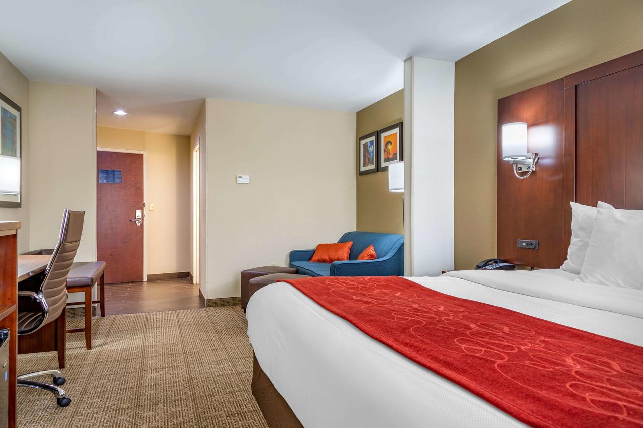 Comfort Suites Gateway - thumb 8