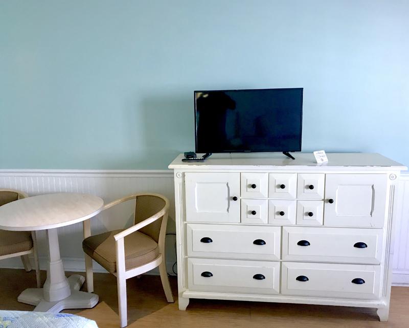 Sea And Breeze Hotel And Condo - thumb 11