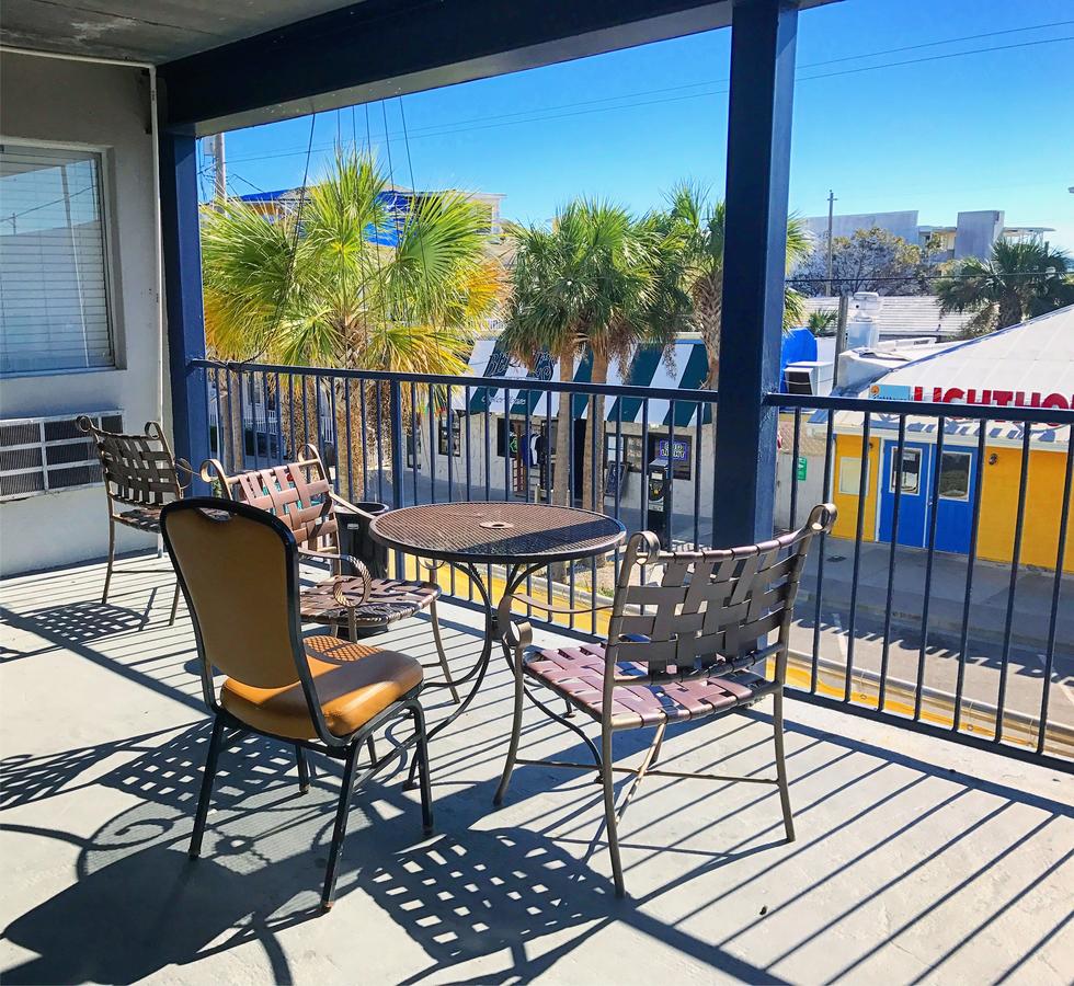 Sea And Breeze Hotel And Condo - thumb 28