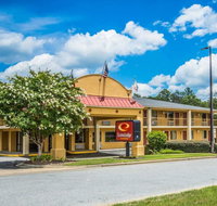 Econo Lodge Inn  Suites at Fort Benning - Accommodation Los Angeles