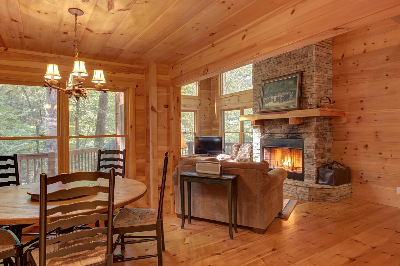 Dancing Bear Cabin - thumb 14