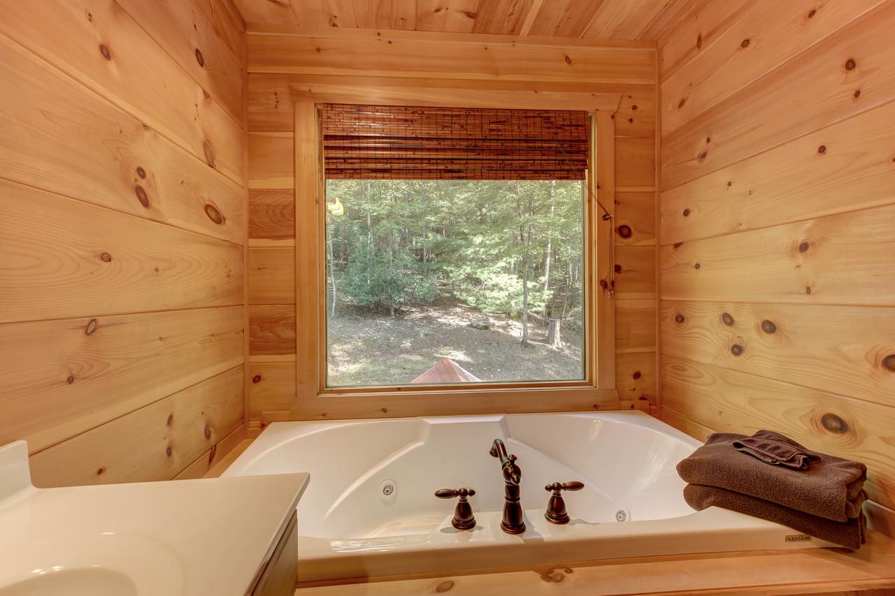 Dancing Bear Cabin - thumb 21