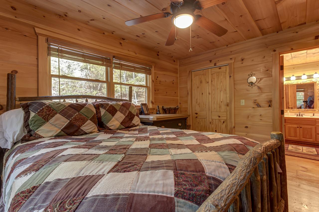 Dancing Bear Cabin - thumb 23