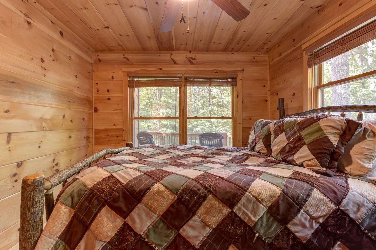 Dancing Bear Cabin - thumb 24