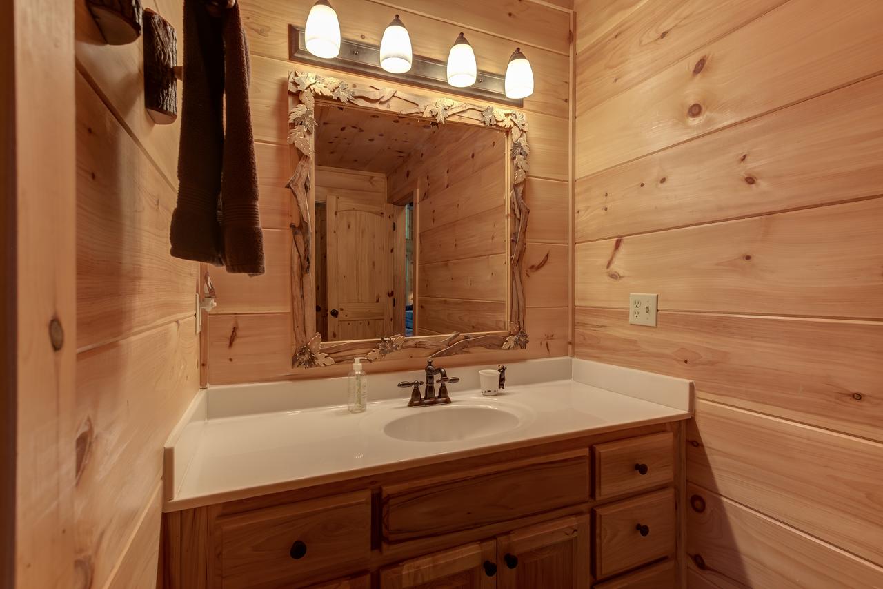 Dancing Bear Cabin - thumb 26