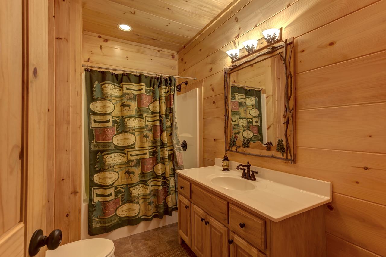 Dancing Bear Cabin - thumb 37