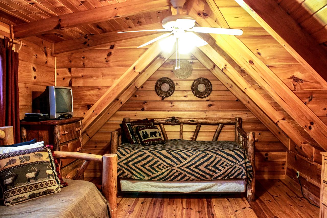 Rivers Edge Cabin - thumb 18