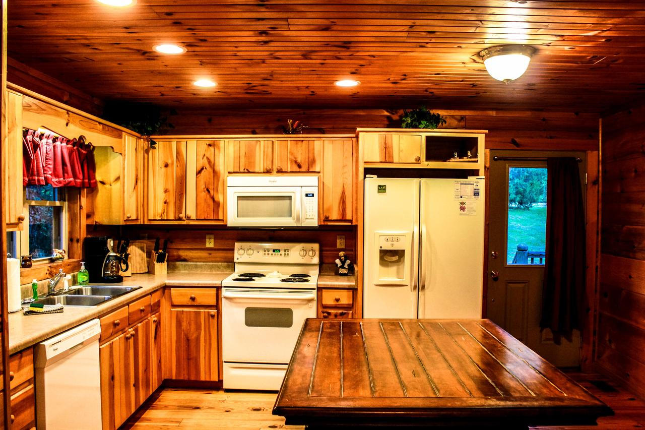 Rivers Edge Cabin - thumb 3