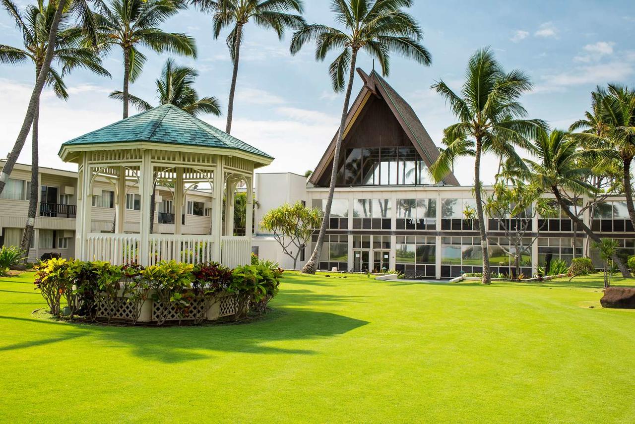 Maui Beach Hotel - thumb 13