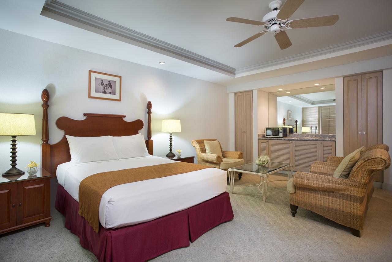 Maui Beach Hotel - thumb 26